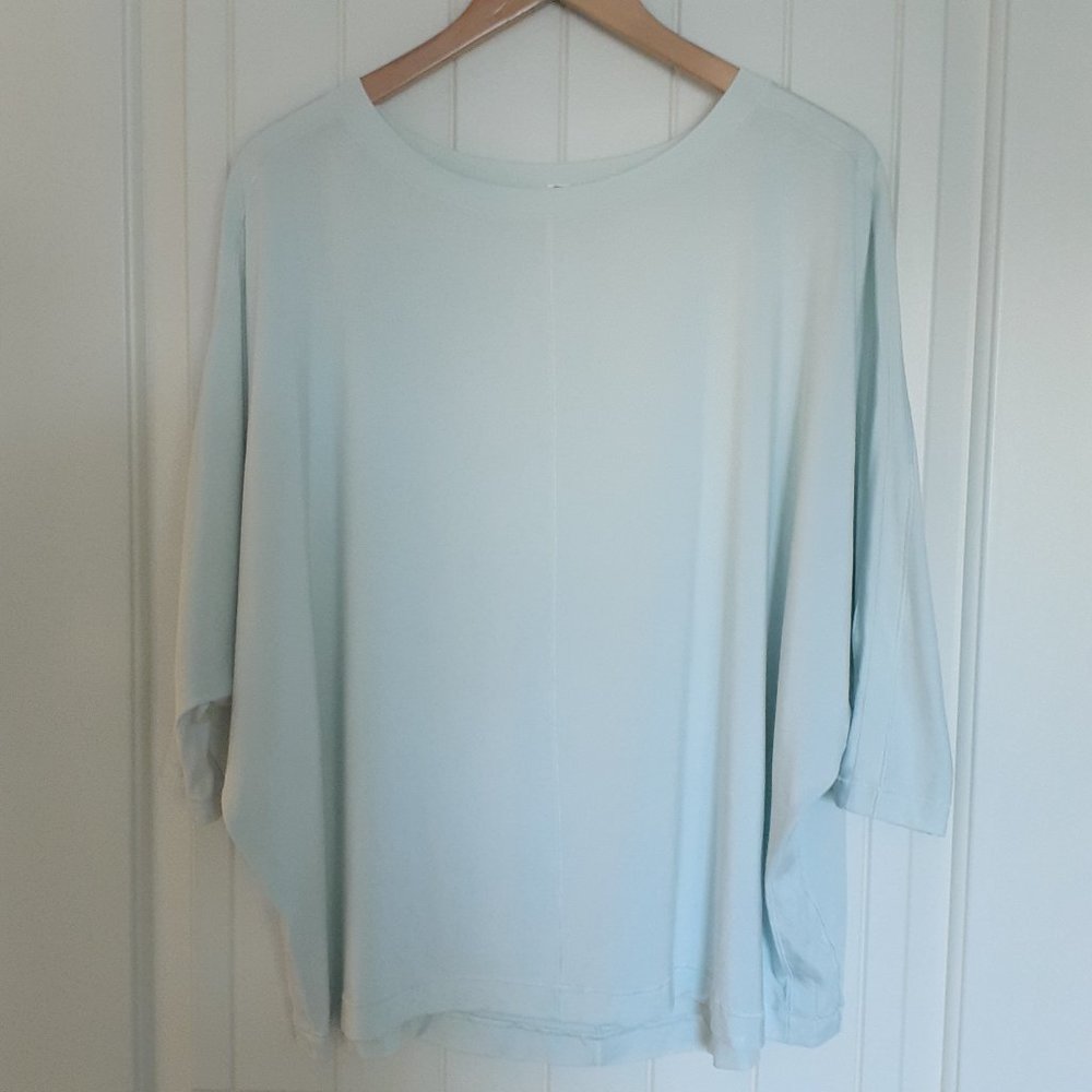 Athleta Relaxed Weekender Top 3/4 Sleeve Batwing Mint Green Size S/M